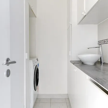 5023 Philibert - Elegant 17eme * Παρίσι